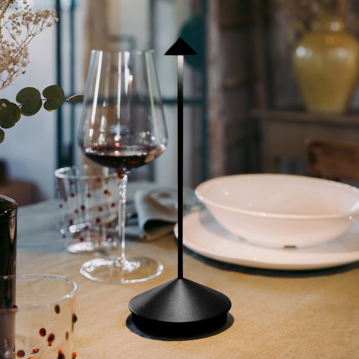 Pina Lamp