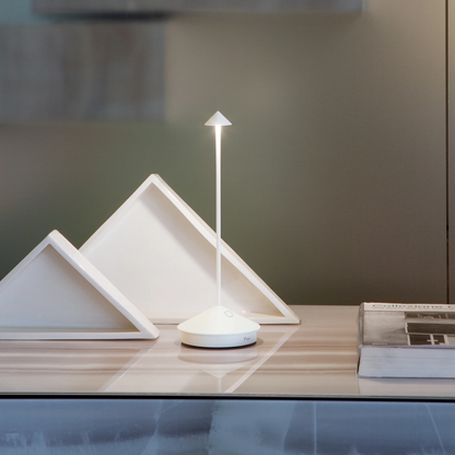 Pina Lamp