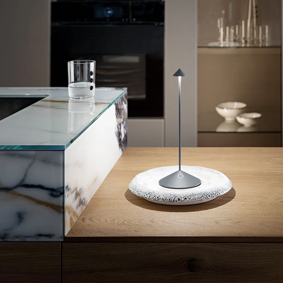 Pina Lamp