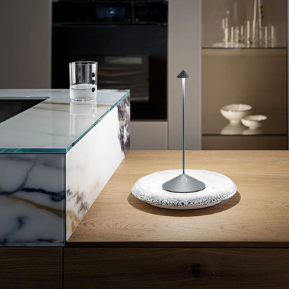 Pina Lamp
